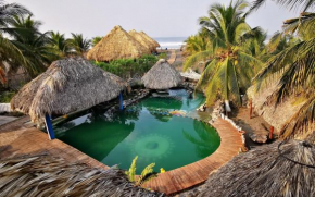 Гостиница Eco-Hotel Playa Quilombo  Las Lisas